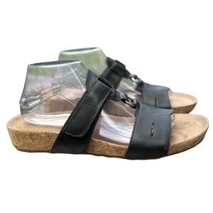 Walking Cradles Women Sandals Sz 11 Black Leather Slides Comfort Straps CUTE